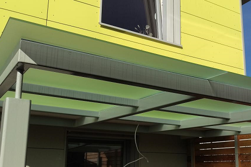 Stekleni nadstreški